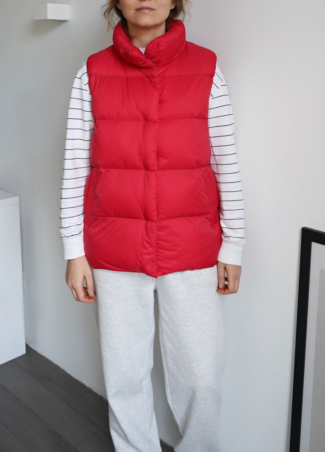 Жіночий базовий пуховий жилет One (368782897)