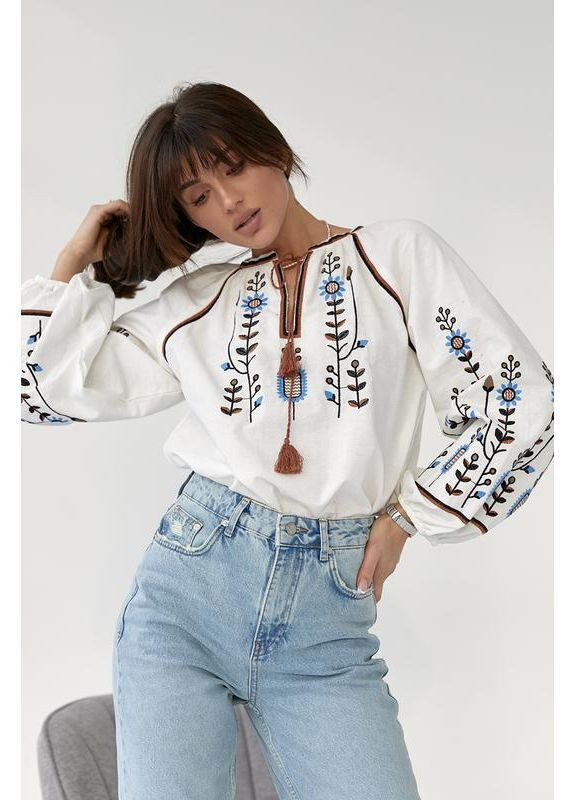 Белая вышиванка one size белая с голубыми цветами. хлопок (364864396)