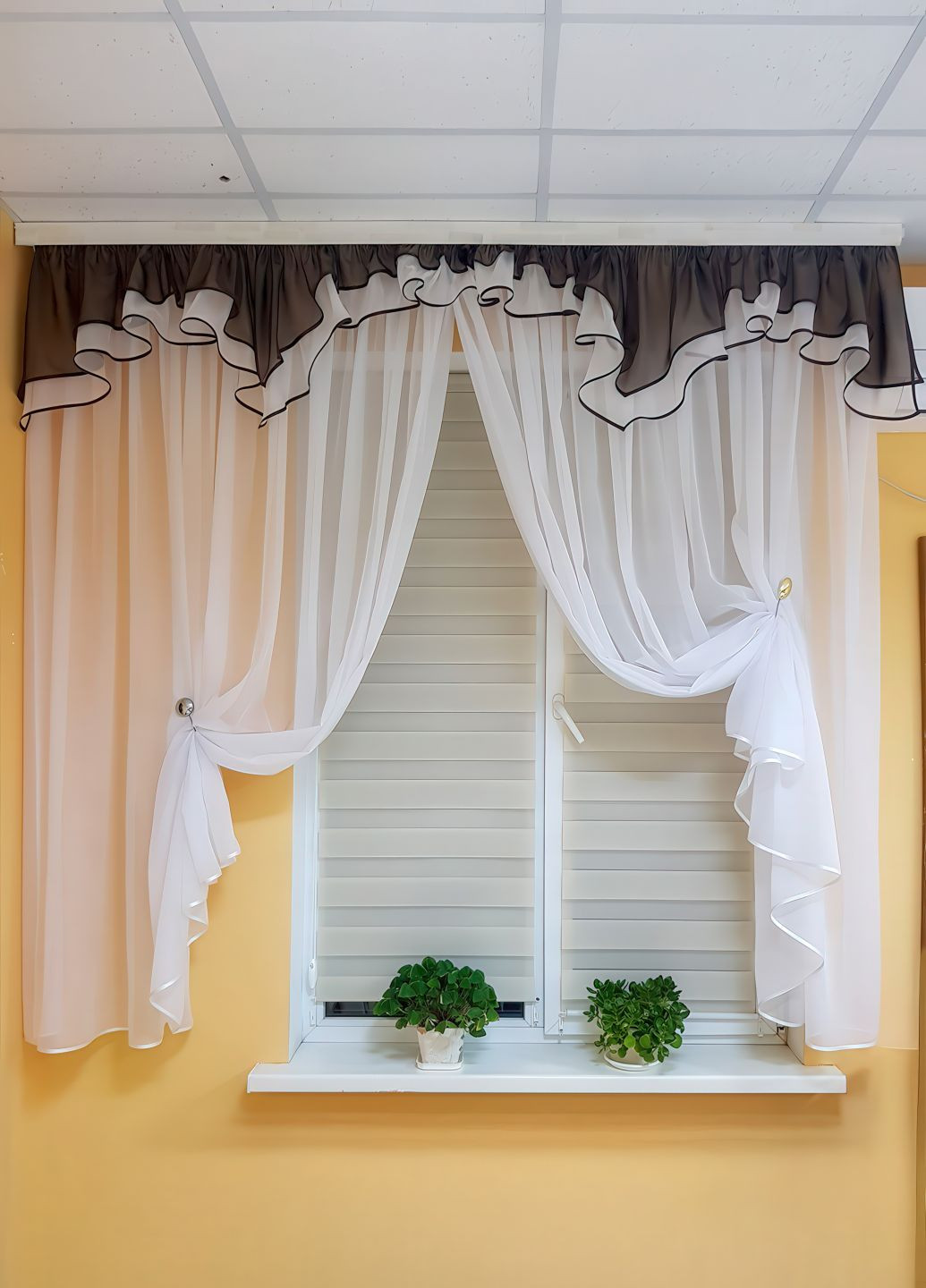 Ламбрекен Каскад карниз 250см венге з молочним (93_7пб) Firanka Simple (335870517)