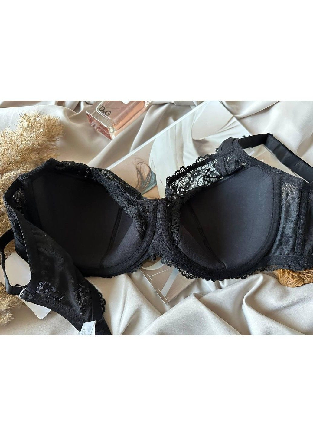 Чорний бюстгальтер на великі груди з м'яким поролоном чорний Lanny Mode