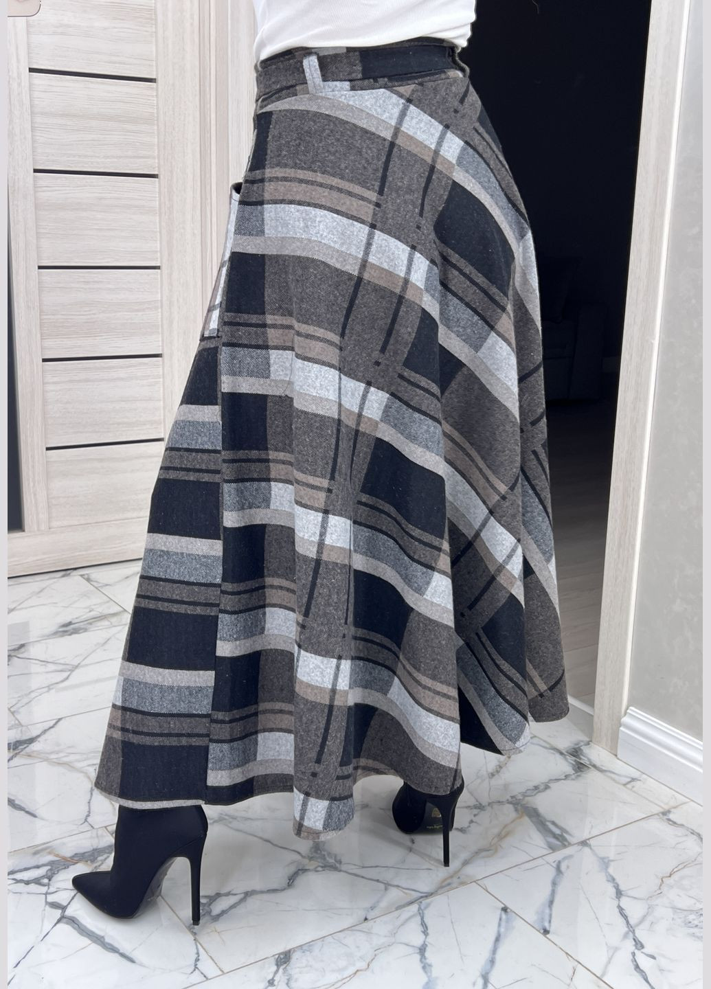 Бежевая офисная, повседневная, кэжуал в клетку женская теплая длинная юбка макси в клетку с добавлением шерсти No Brand