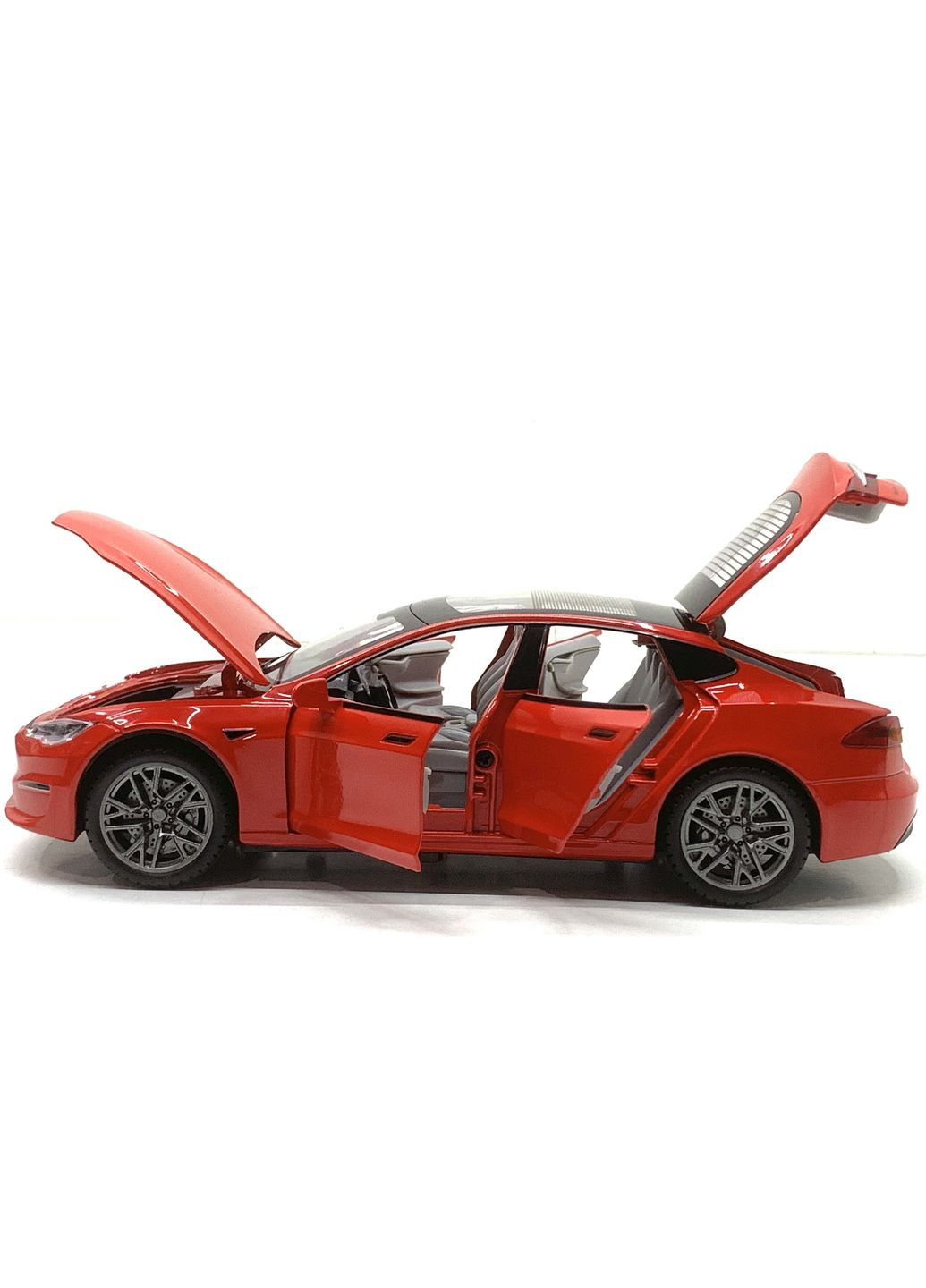 Машина Tesla S инерционная открываются двери капот багажник 21см Красная (AP-1956) No Brand (334003812)