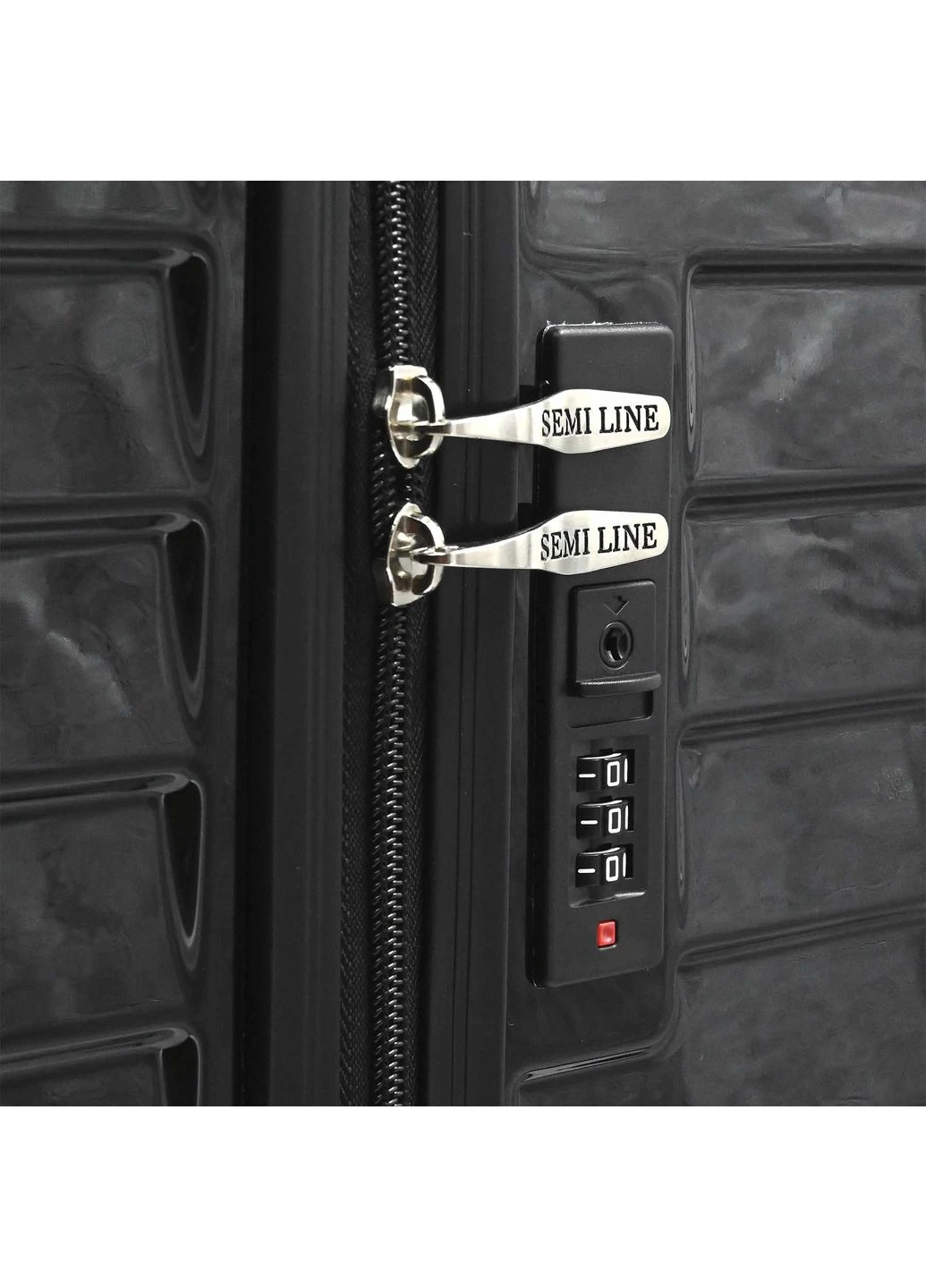 Чемодан 24" (M) Black (T5765-2) Semi Line (393185135)