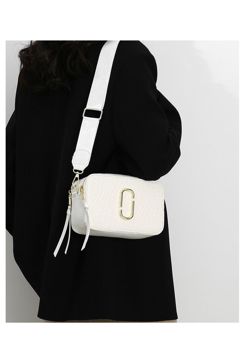 Модная простая плетеная сумка через плечо женская молочная КиП (315919446)