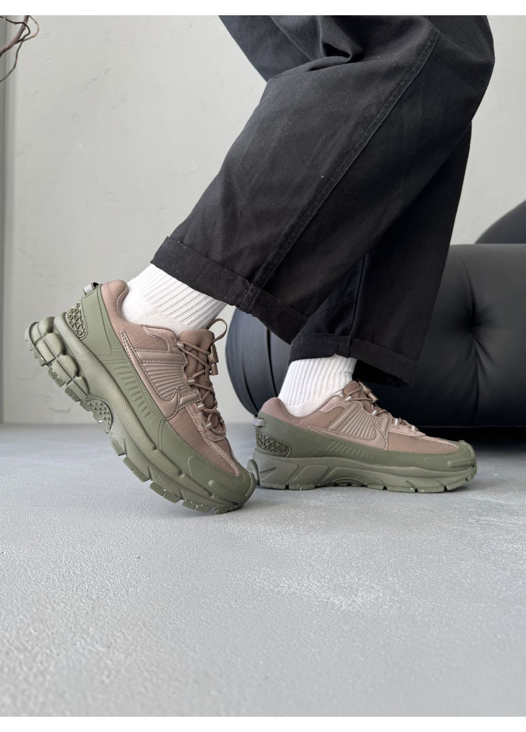 Кросівки жіночі та чоловічі Nike Zoom Vomero Roam Khaki | Найк Вомеро Роам хакі демісезони (372463783)