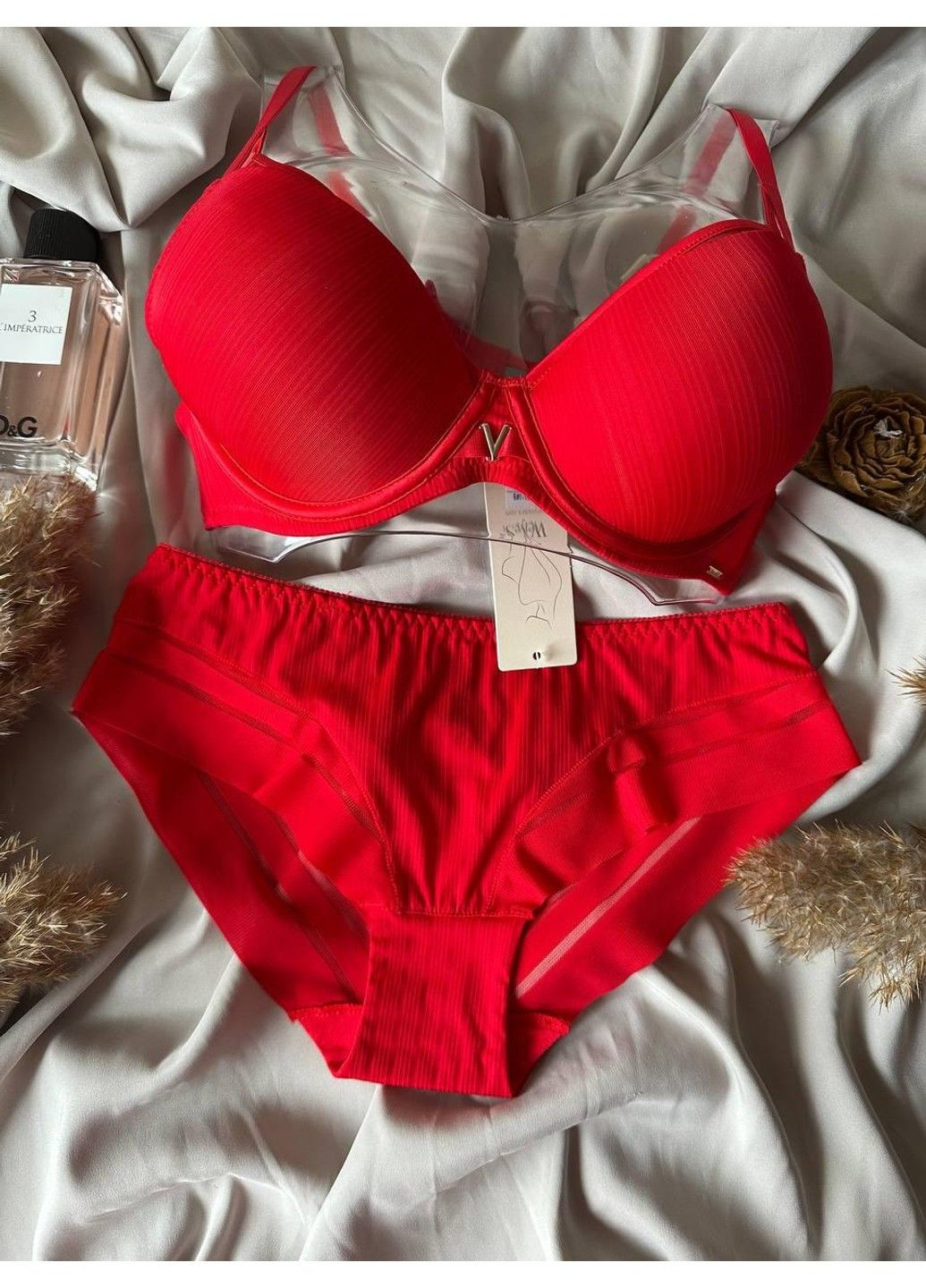 Червоний комплект бюстгальтер push-up + трусики сліпи 8319в червоний Weiyesi