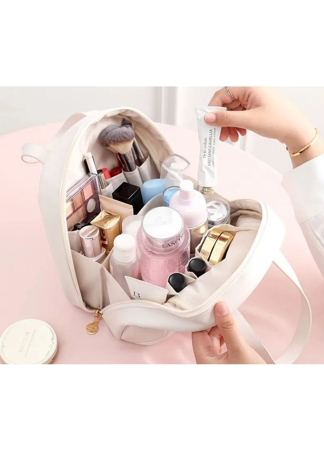 Косметичка - сумка зі штучної шкіри у формі черепашки, містка та зручна Бежева No Brand (371644623)