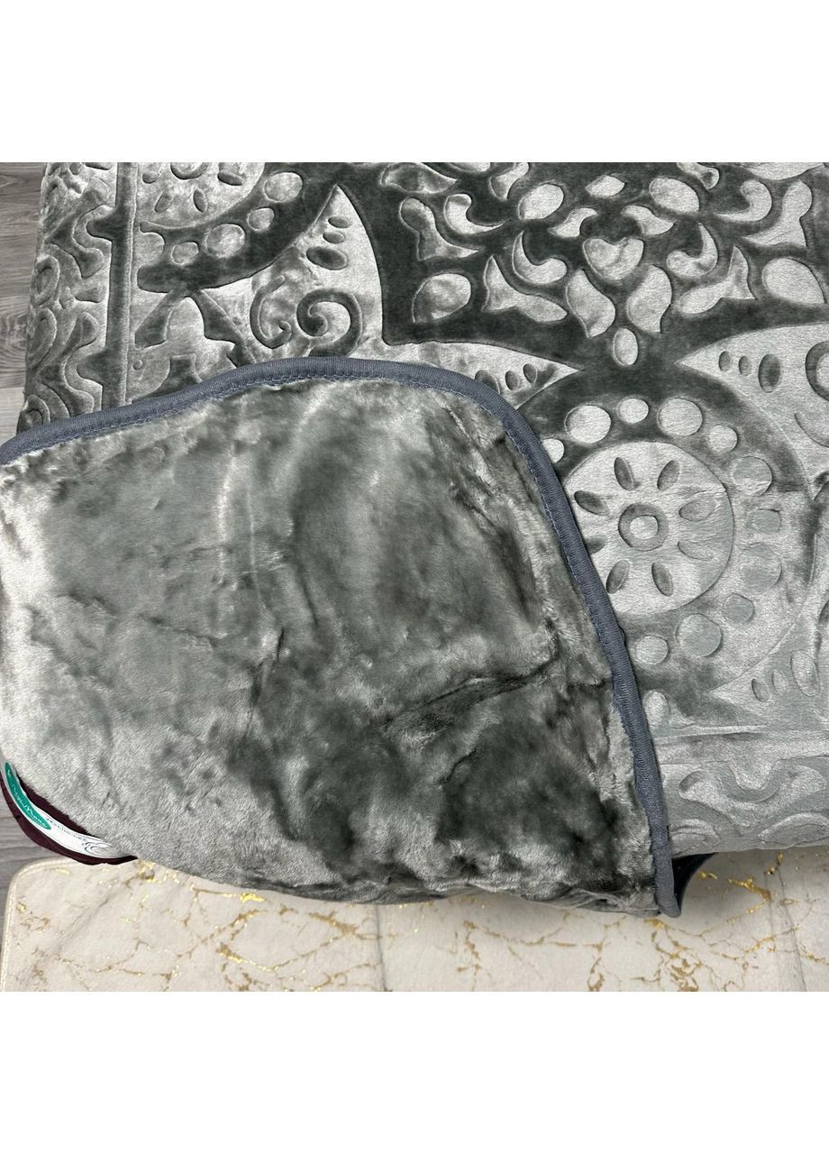 Тепле покривало на ліжко акрилове 200x230 см графітового кольору. No Brand (363834548)