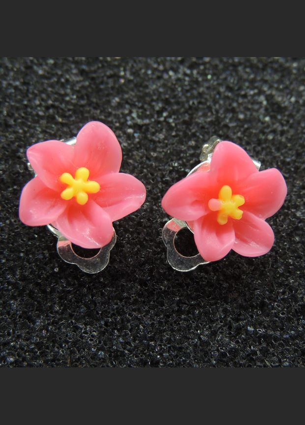 Сережки кліпси дитячі для вух без пробивання квітка Жасмин малиновий із жовтою Liresmina Jewelry (289844133)