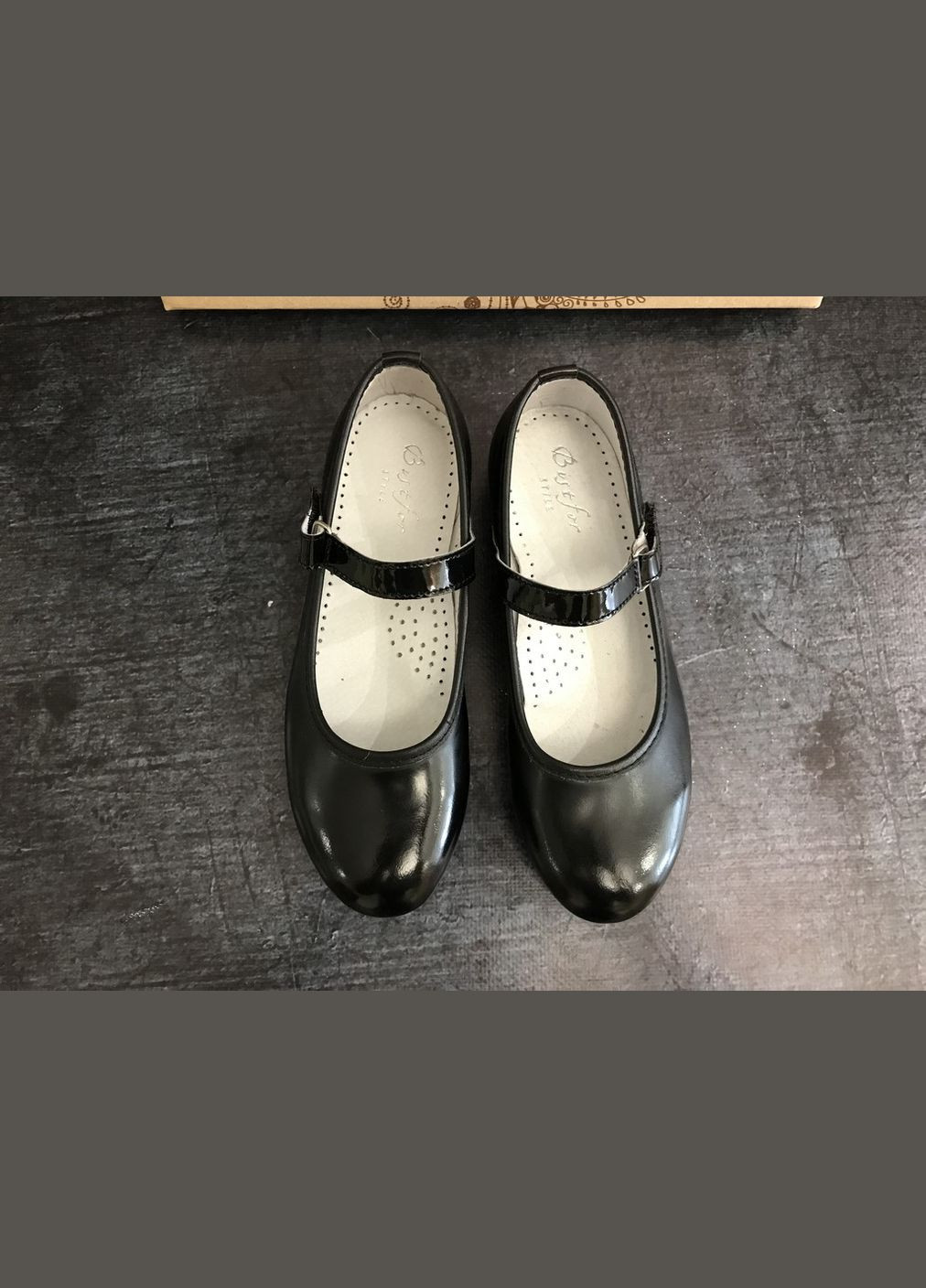 Шкіряні туфлі для дівчаток на липучці, Bistfor (308359858)