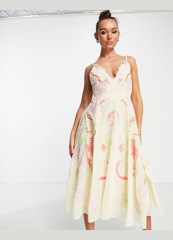 Светло-желтое платья меди с вышивкой Asos