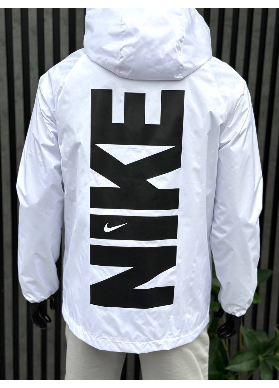 Белая демисезонная ветровка No Brand