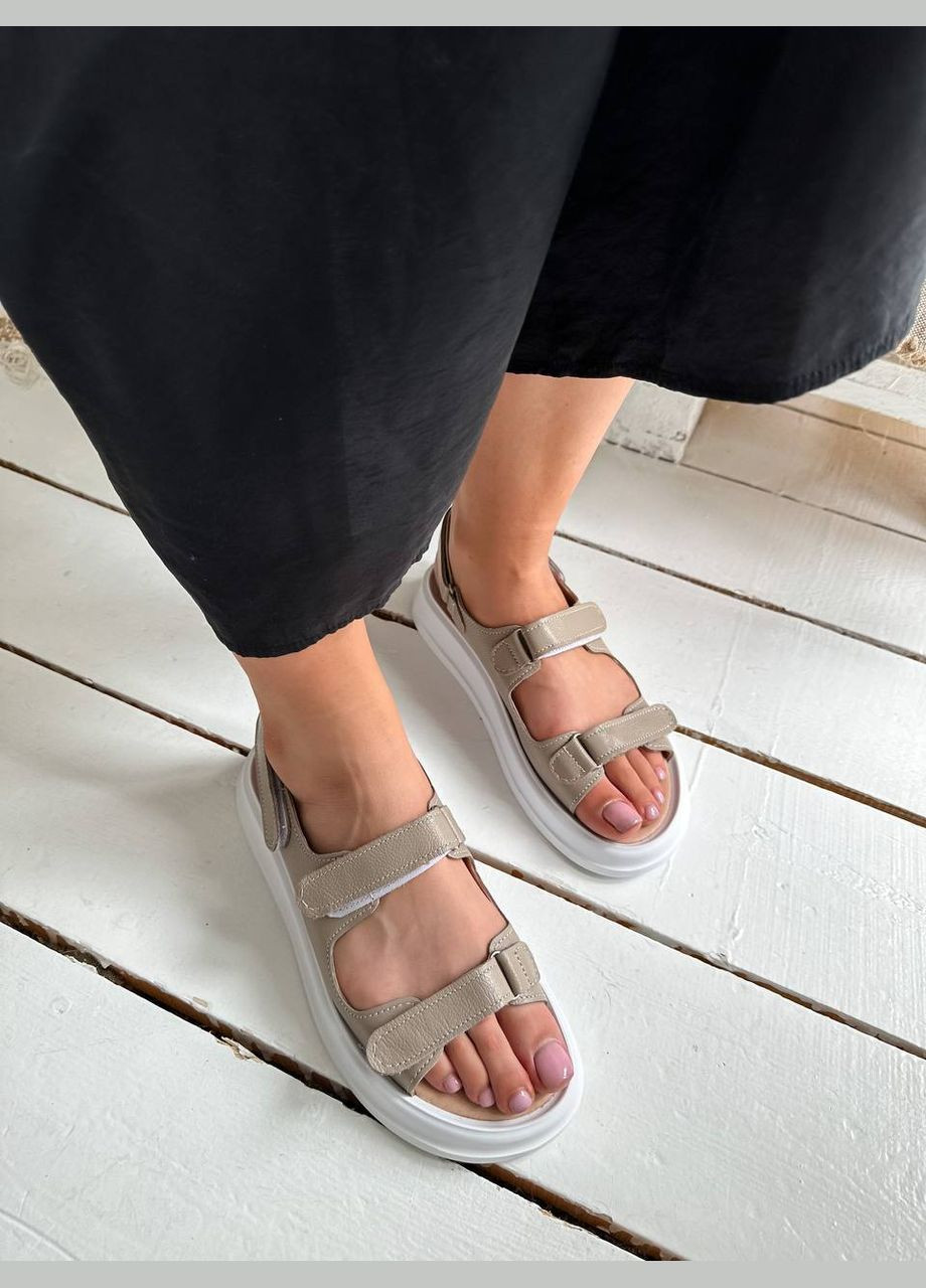 Жіночі стильні босоніжки на липучці бежевий колір No Brand 2024 (296285578)