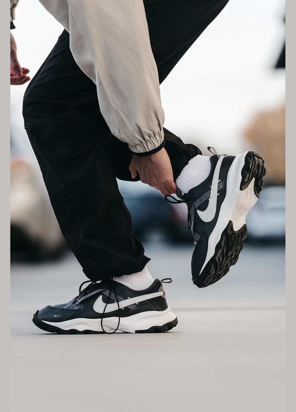 Черные всесезонные кроссовки мужские nike tc 7900 black white | найк тс 7900 черные белые No Brand