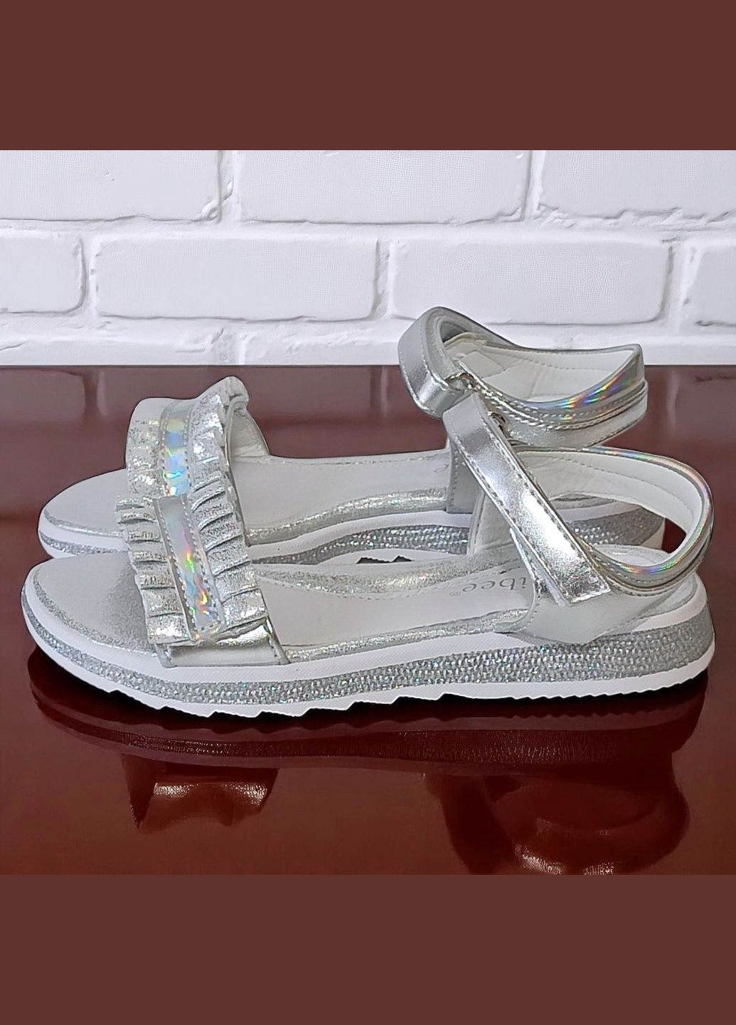 Серебряные открытые босоножки для девочки нарядные сандалии на липучках клиби Clibee