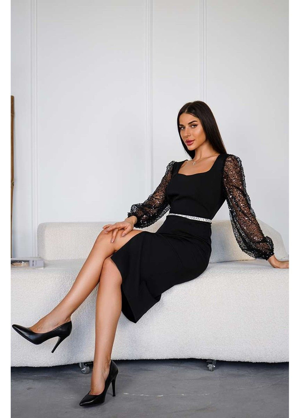 Чорна коктейльна сукня бісерні рукави 24084 чорна Tanita-Romario