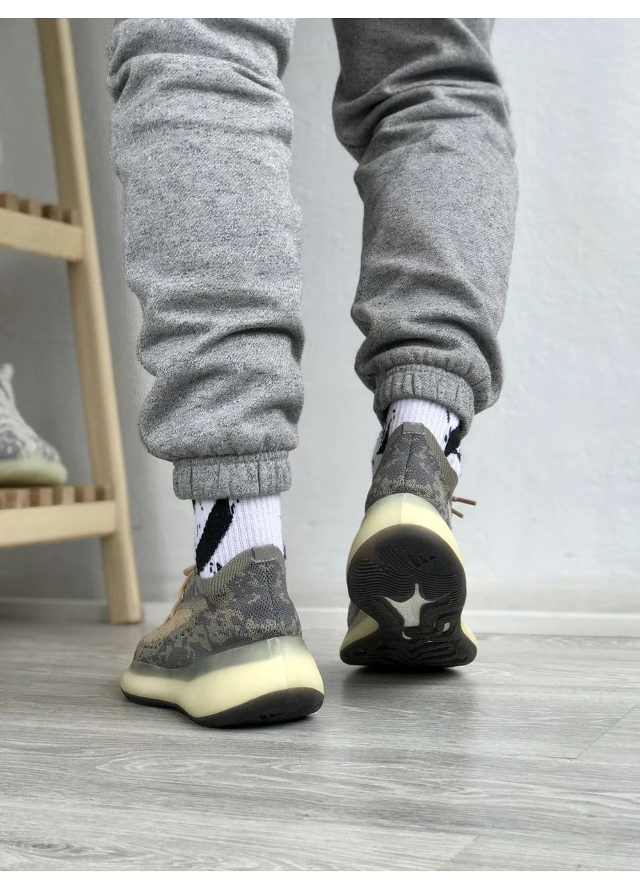 Коричневі кросівки чоловічі adidas yeezy boost 380 light brown адідас ізі буст коричневі демісезон No Brand