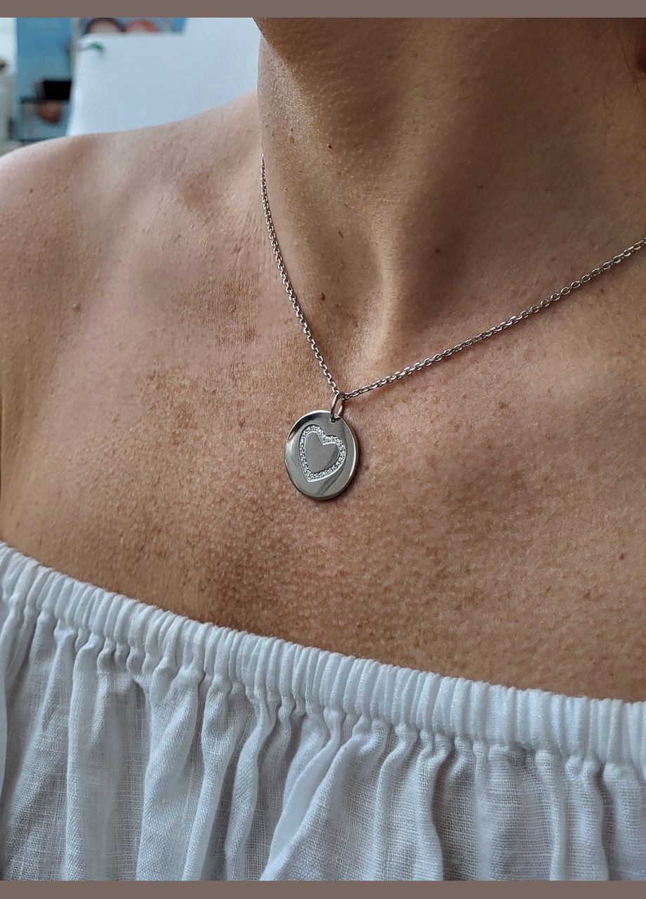 Серебряная подвеска круглый кулон Сердце в Камнях Серебро 925 пробы Родированное 38191р 3.00г No Brand (306741299)