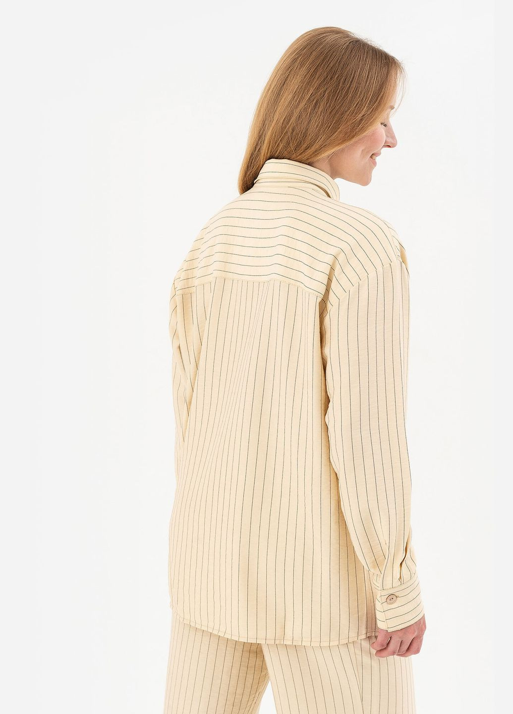 Бежевая рубашка однотонная Garne