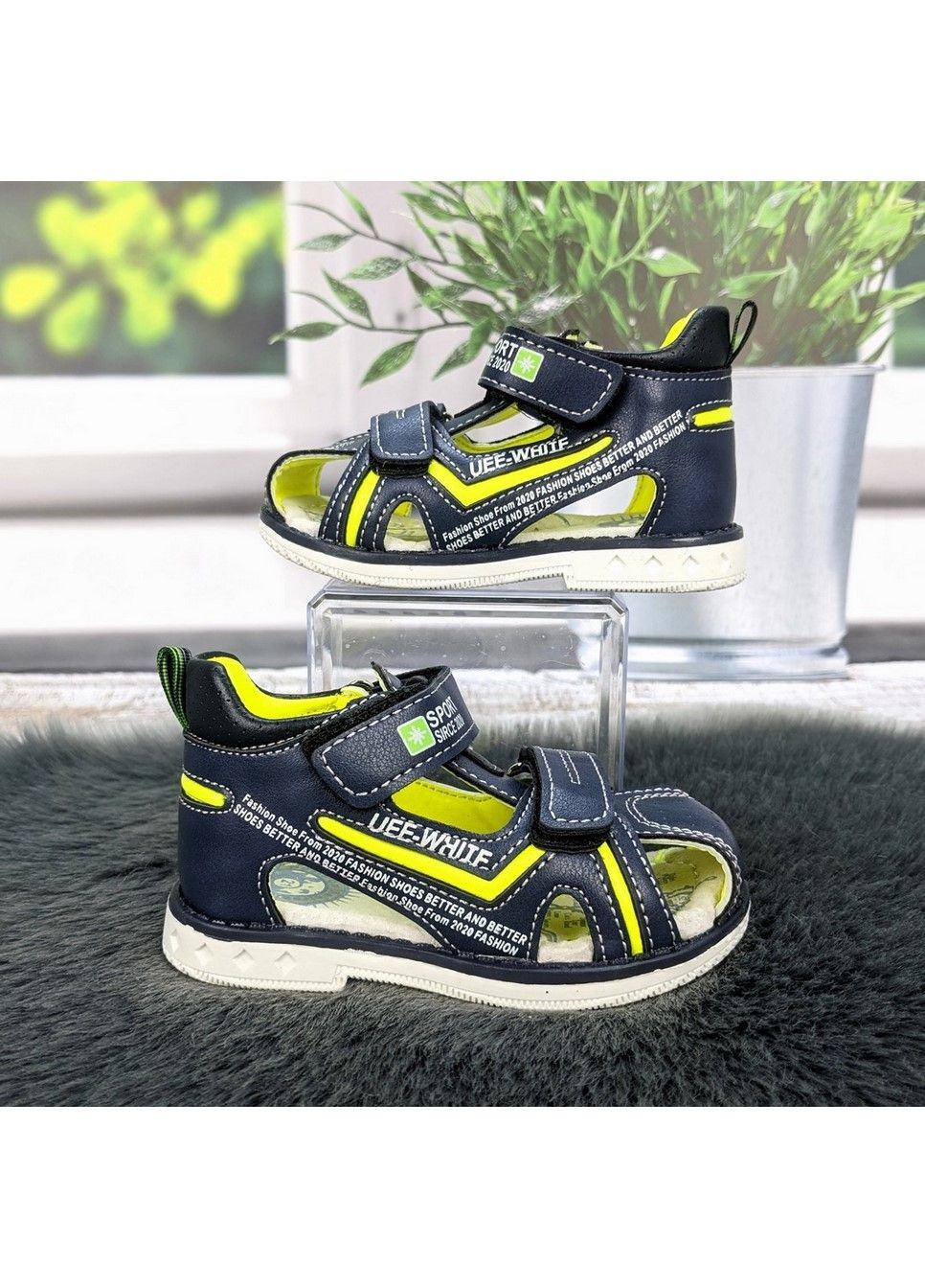 Темно-синие повседневные босоножки детские для мальчика закрытые Kimboo на липучке