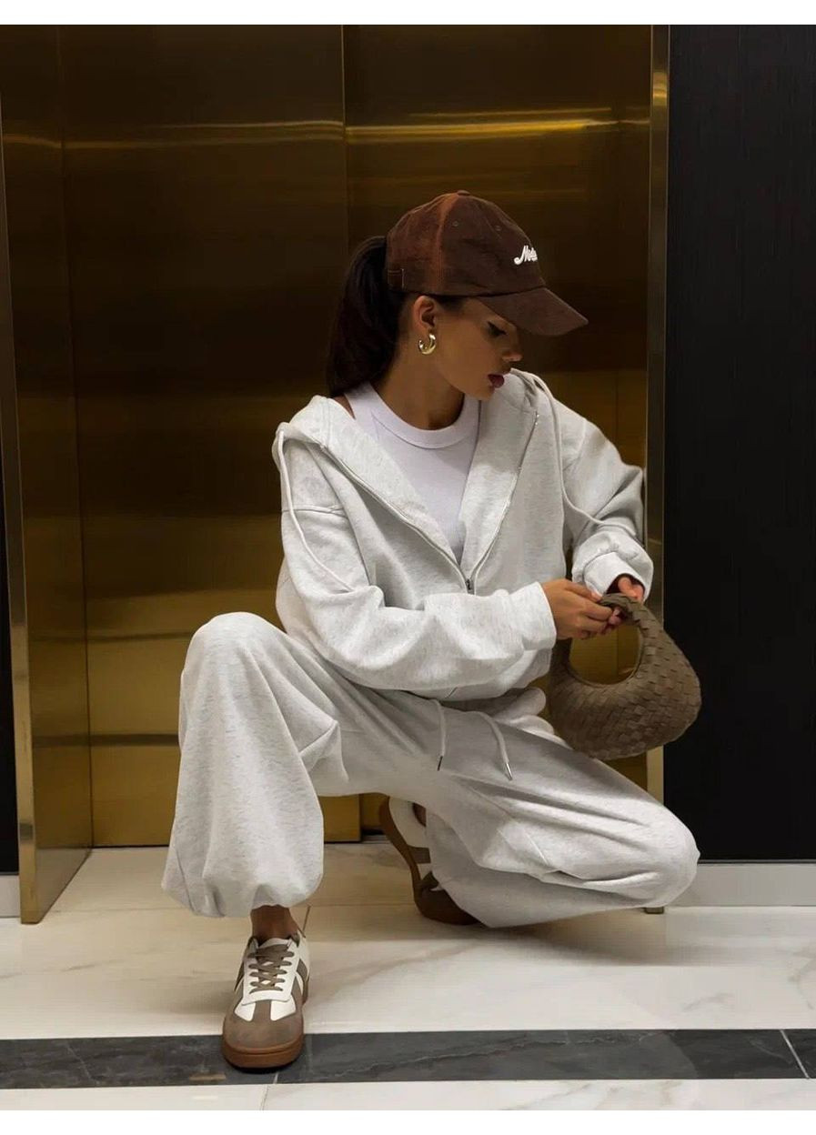 Жіночий спортивний костюм з капюшоном і широкими штанами Україна (358644004)