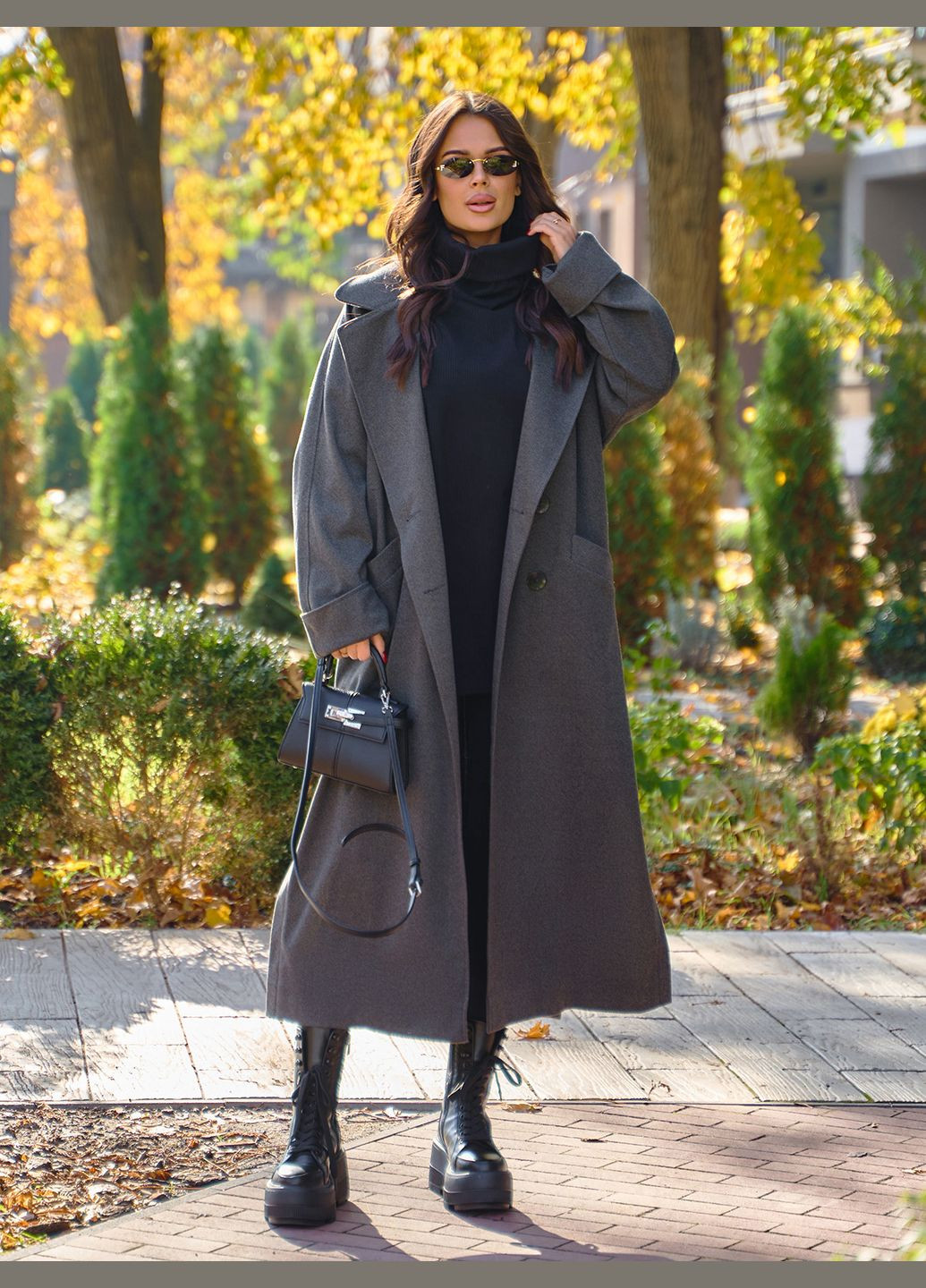 Сіре демісезонне Жіночі пальта двобортне ISSA PLUS