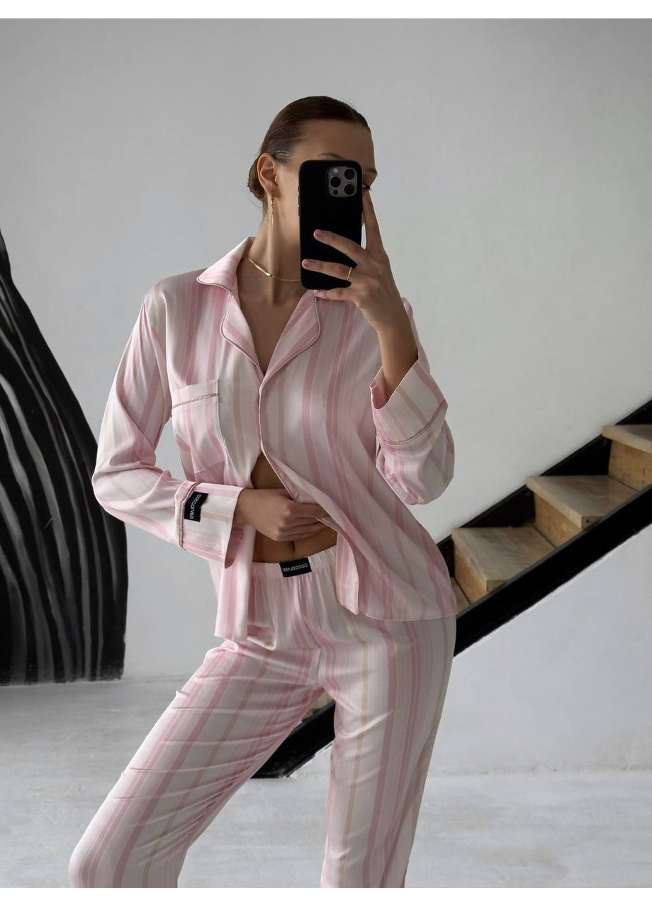 Светло-розовая всесезон женская пижама сатиновая в вертикальную полоску. рубашка + брюки Vakko