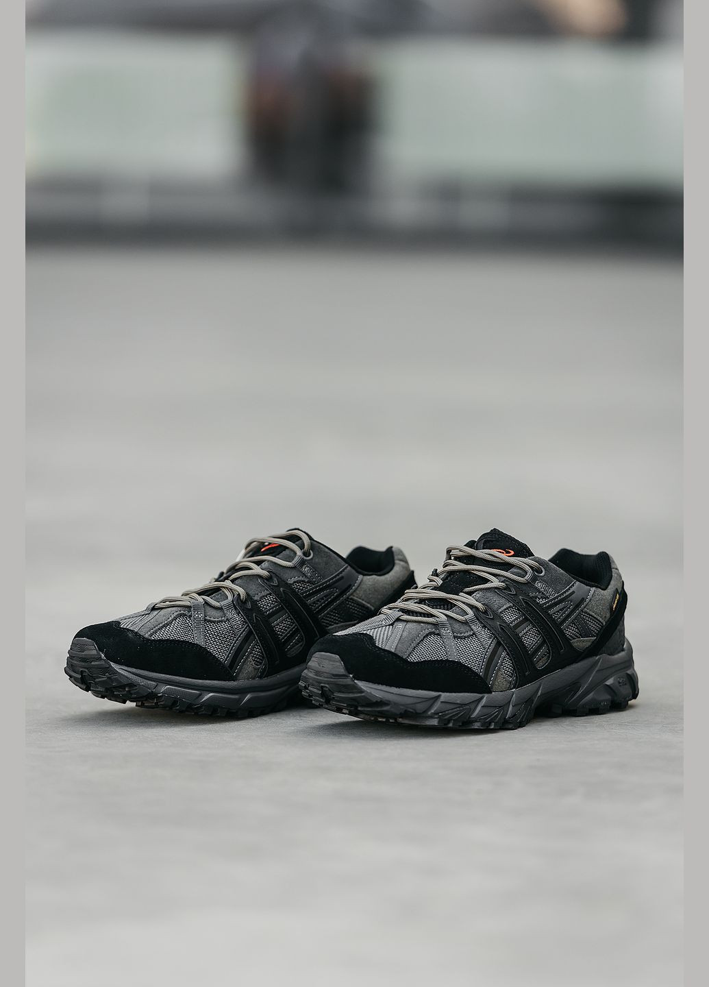 Темно-серые демисезонные кроссовки мужские No Brand