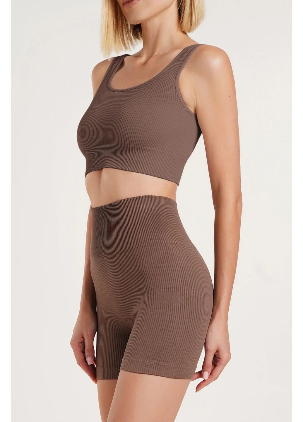 Бесшовные шорты в рубчике с пуш-ап эффектом Giulia (361851299)