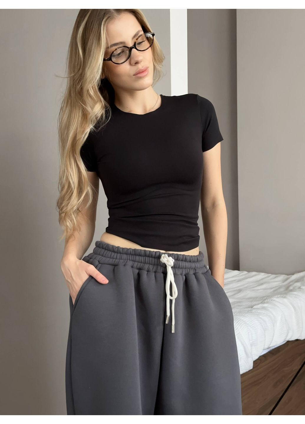 Жіночі теплі широкі штани з тринитки на флісі No Brand (366018316)