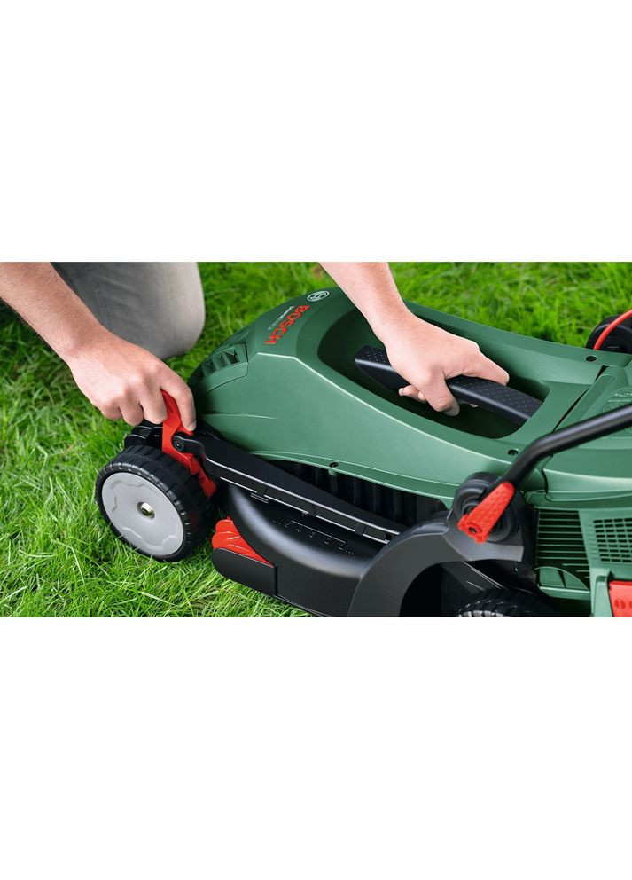 Газонокосарка UniversalRotak 34-405 (0.600.8A6.401) Bosch (328920041)