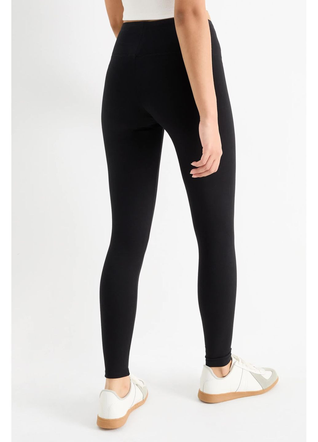 Черные демисезонные легинсы C&A