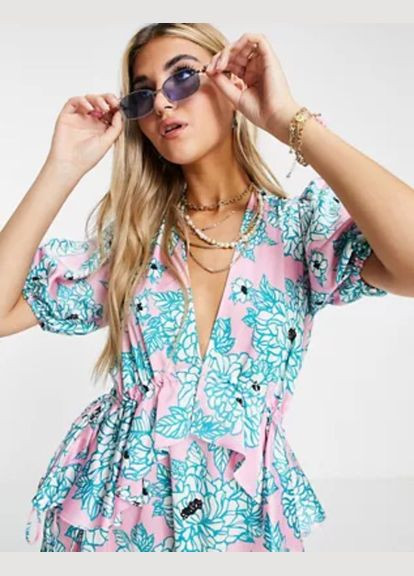 Рожева коктейльна сукня з баскою Topshop з квітковим принтом