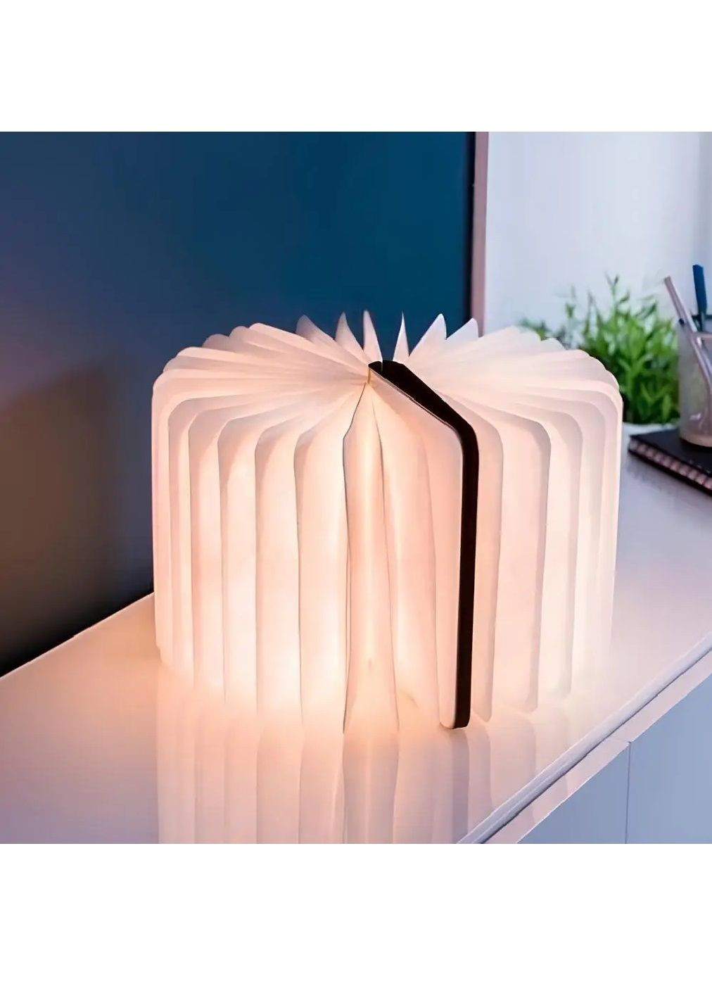 Настільний акумуляторний світлодіодний нічник лампа книга із зарядкою від USB магнітами для кріплення 10х9х2,2 см (480409-Prob) Unbranded (335003930)