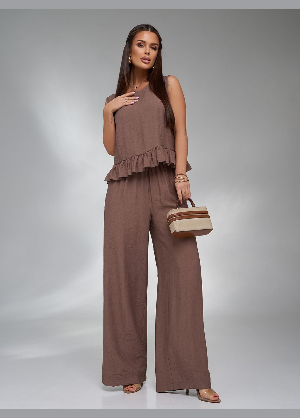 Стильний лляний костюм з воланом No Brand (327437800)