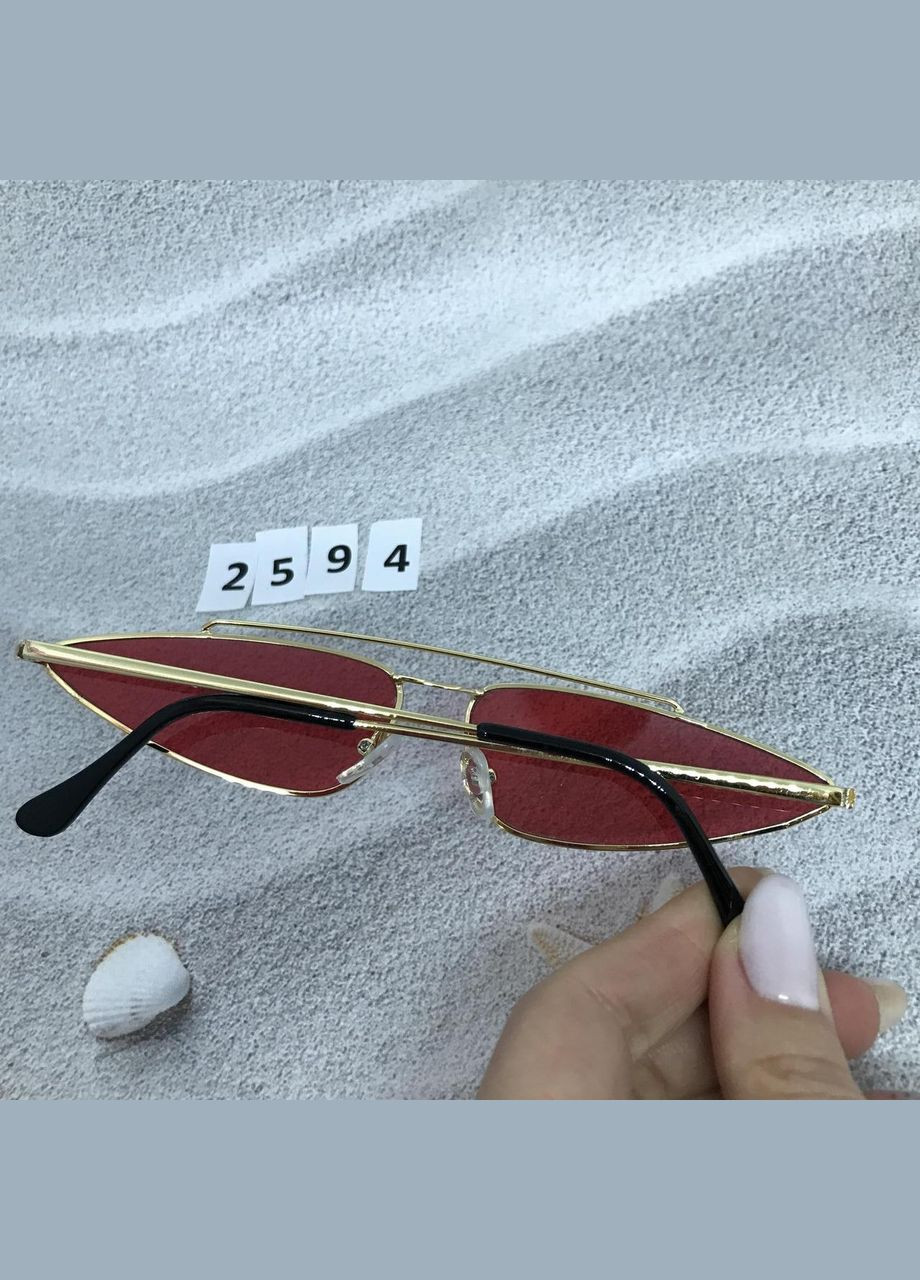 Червоні стильні окуляри в золотій оправі No Brand (302490621)