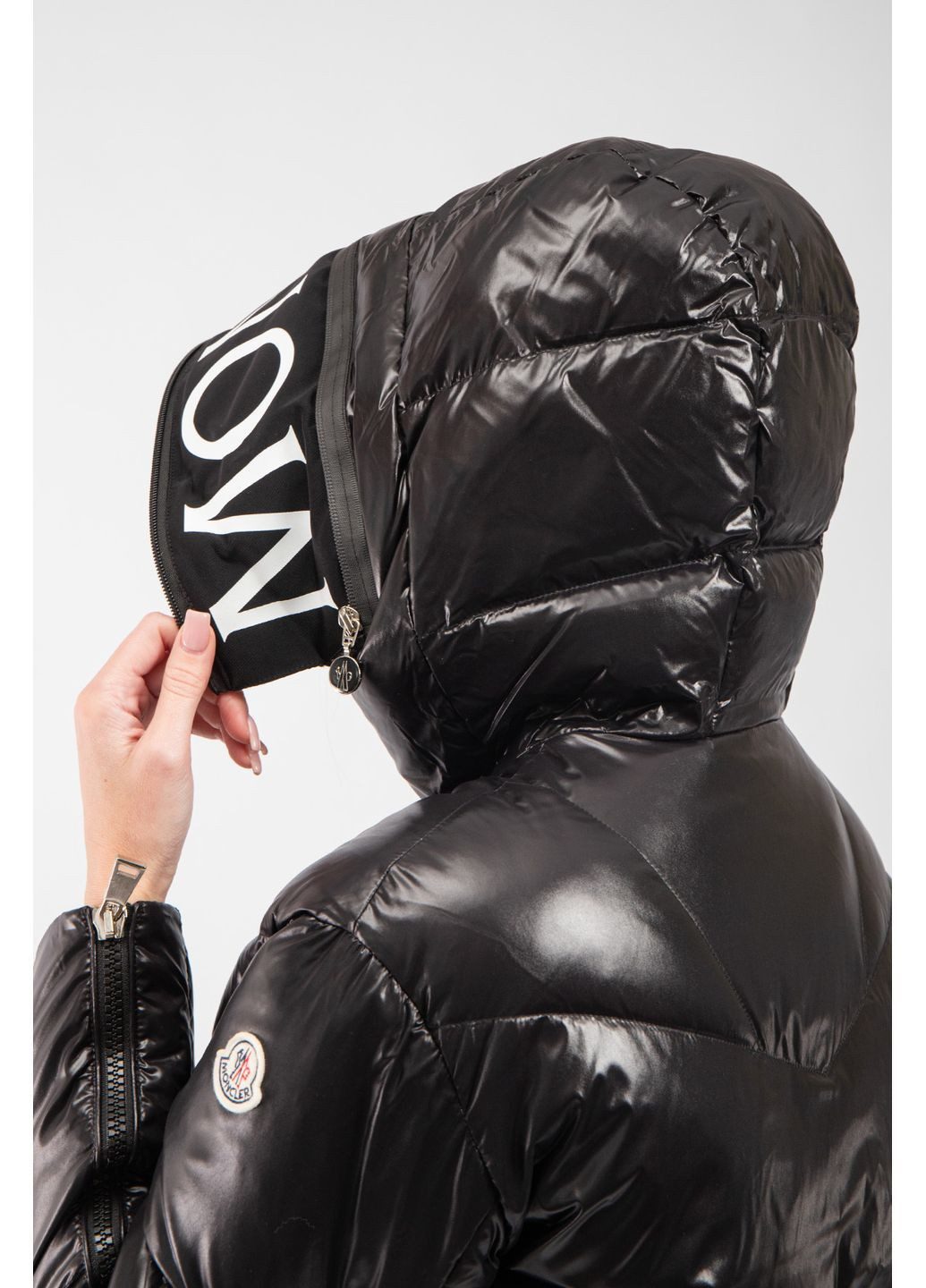 Чорний зимній Пуховик Moncler