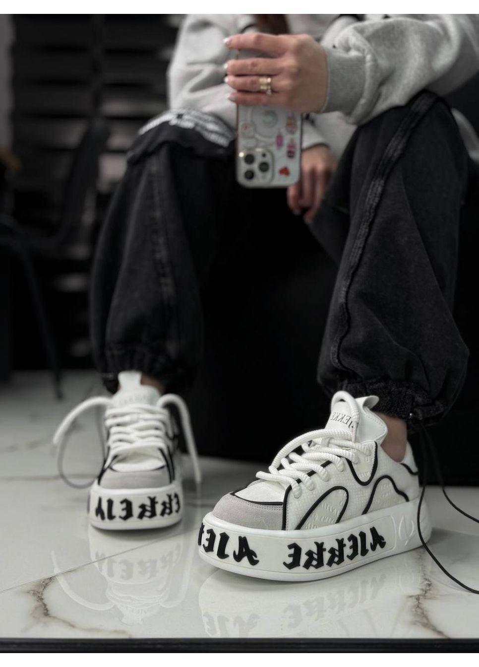 Белые токио white MAAAARKA