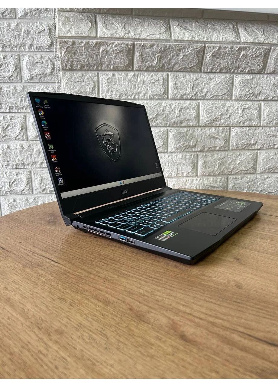 Ігровий ноутбук Bravo 15 C7VE / 15.6" (1920x1080) IPS / Intel Core i7-11800H (8 (16) ядер по 2.3 - 4.6 GHz) / 16 GB DDR5 / 512 MSI (398144264)
