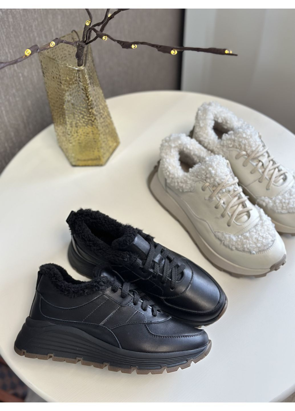 Зимові жіночі шкіряні кросівки Madiro чорні зими (369733326)