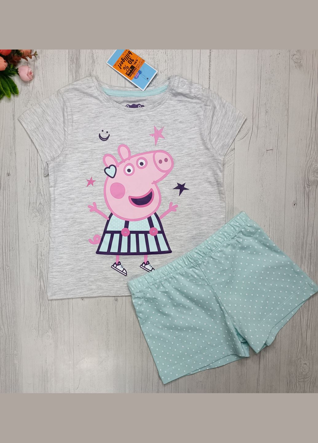 Серая всесезон пижама летняя для девочки футболка + шорты Lupilu