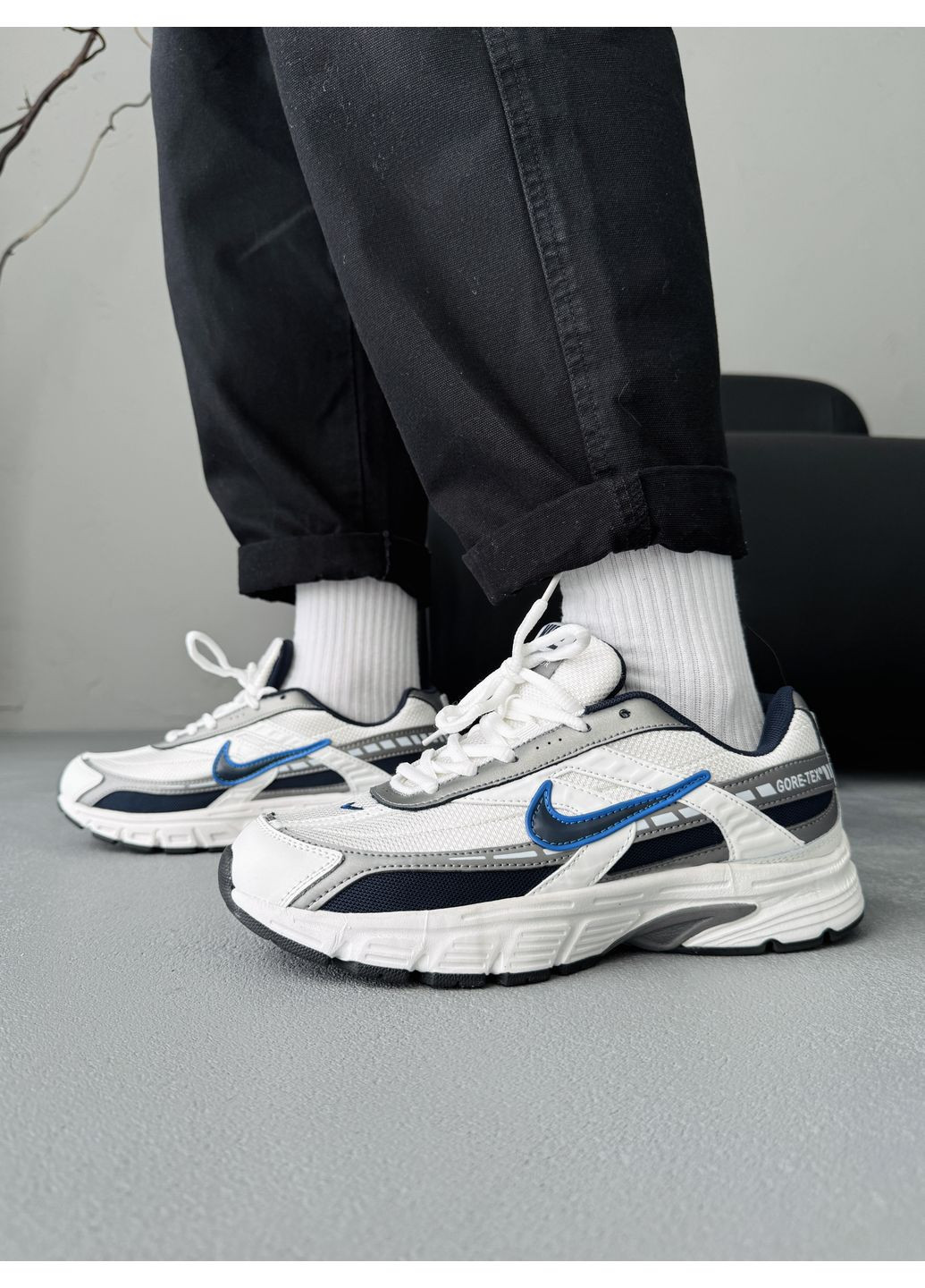 Белые демисезонные кроссовки мужские nike initiator white / gray / blue gore-tex найк инитатор No Brand