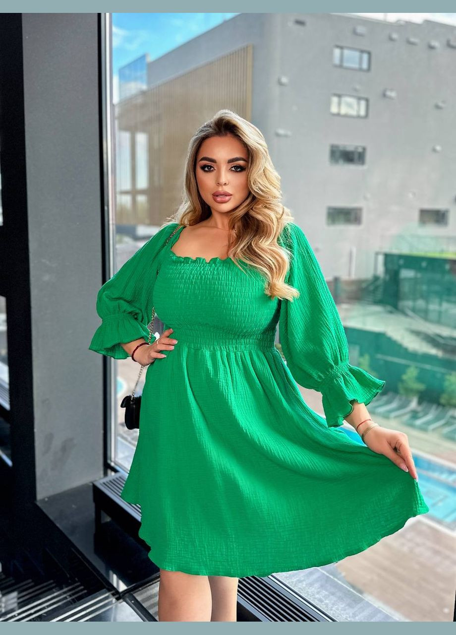 Зелена жіноче плаття з мусліну колір зелений р.48/50 456016 New Trend