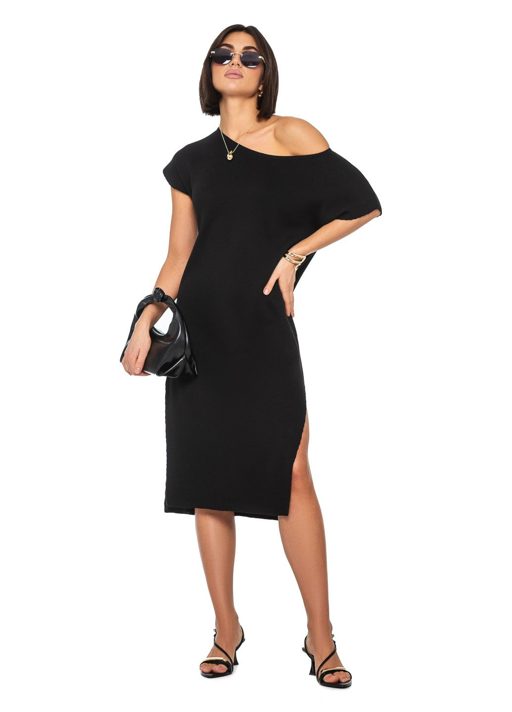 Черное свободное трикотажное платье с вырезом - лодочка SVTR