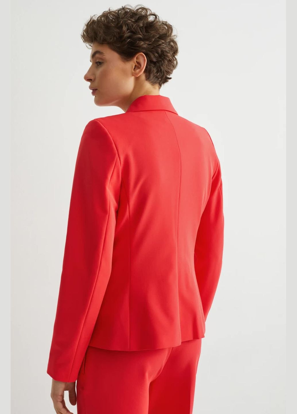 Красный женский пиджак regular fit C&A однотонный - всесезон