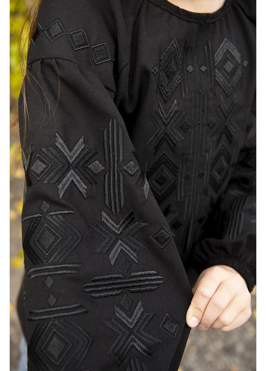 Вышиванка для девочки Верховина черная V&V 7740 (364672971)