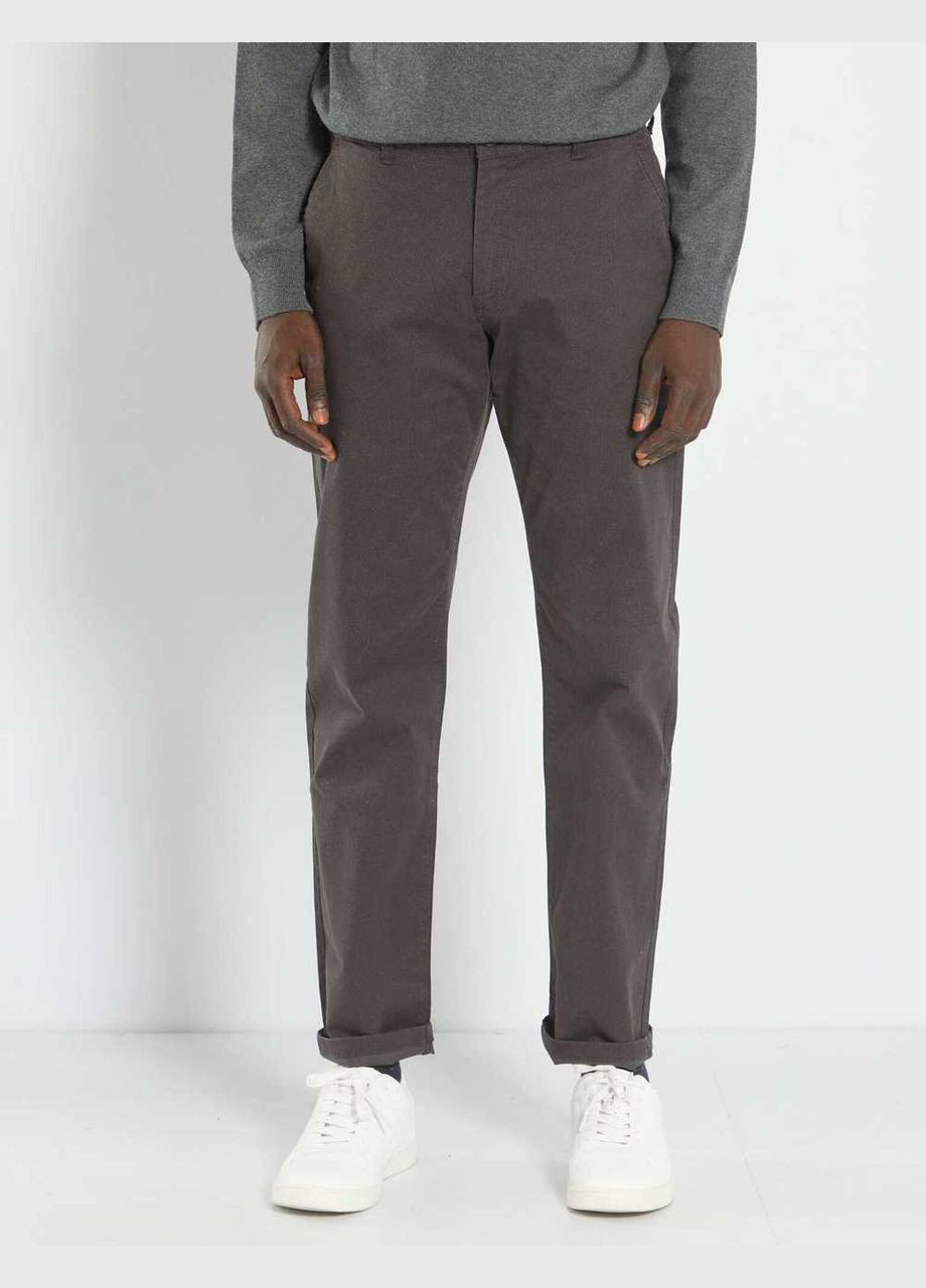 Темно-серые брюки Kiabi