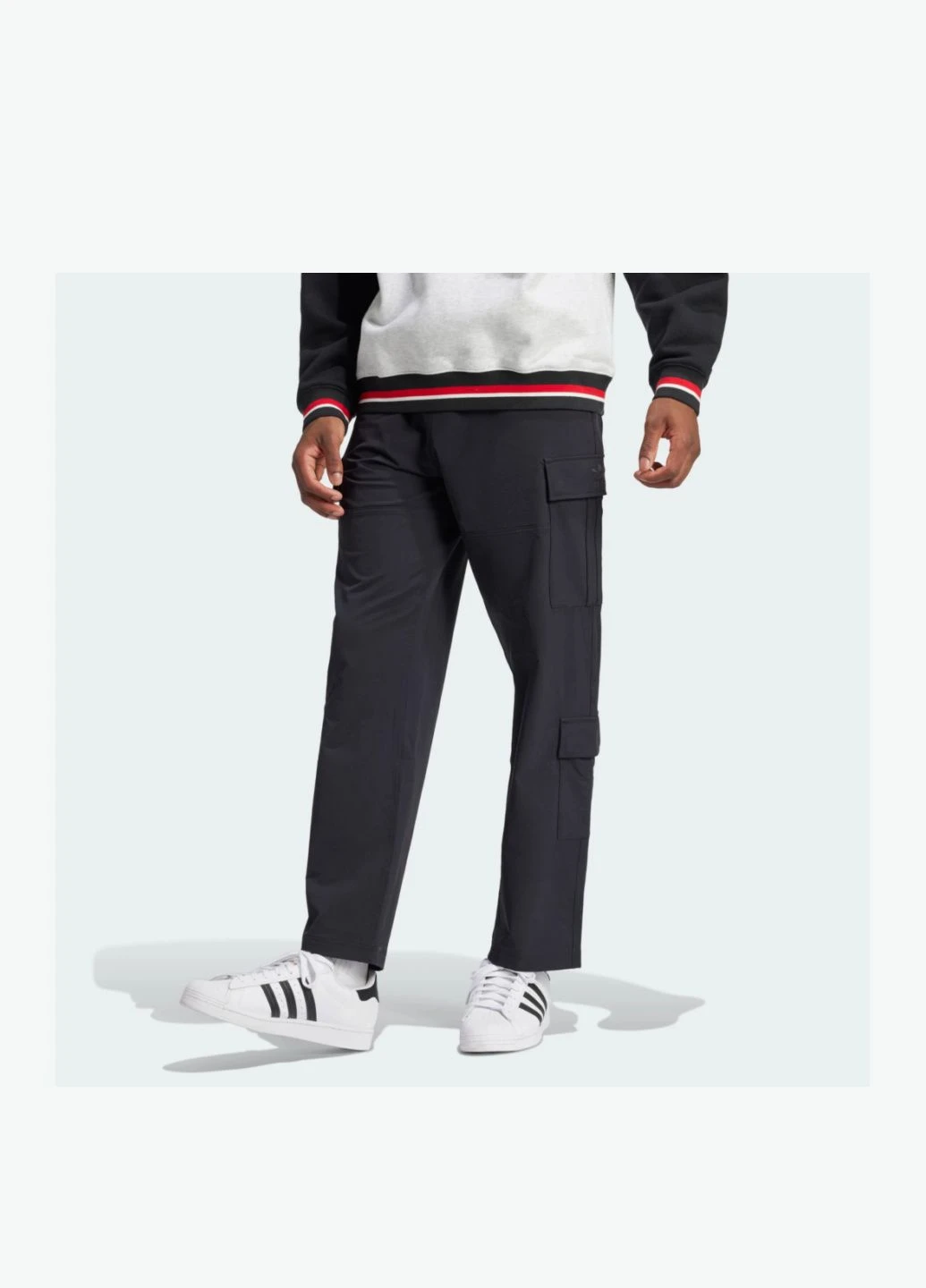 Черные демисезонные брюки adidas