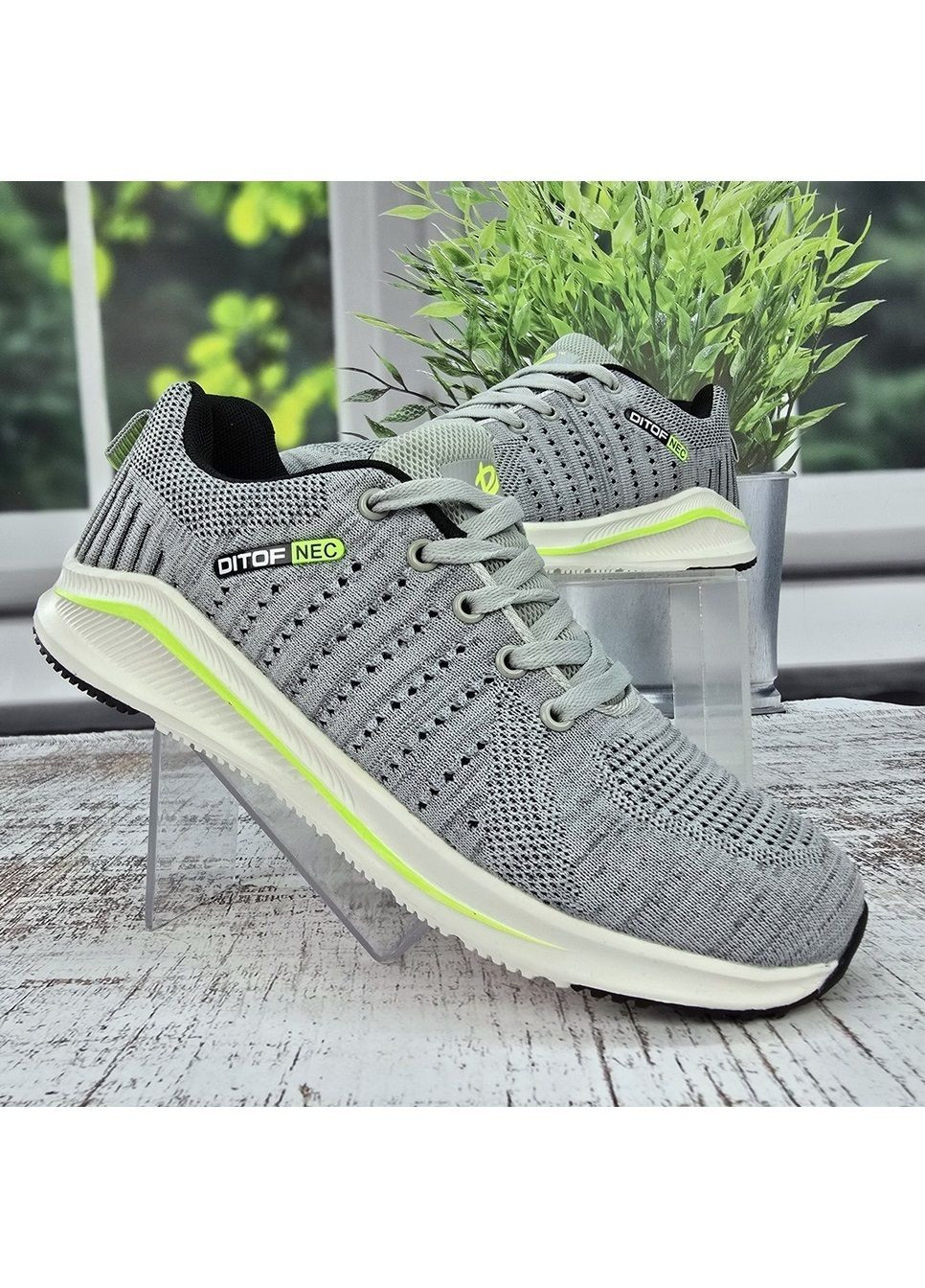 Светло-серые демисезонные кроссовки мужские Ditof