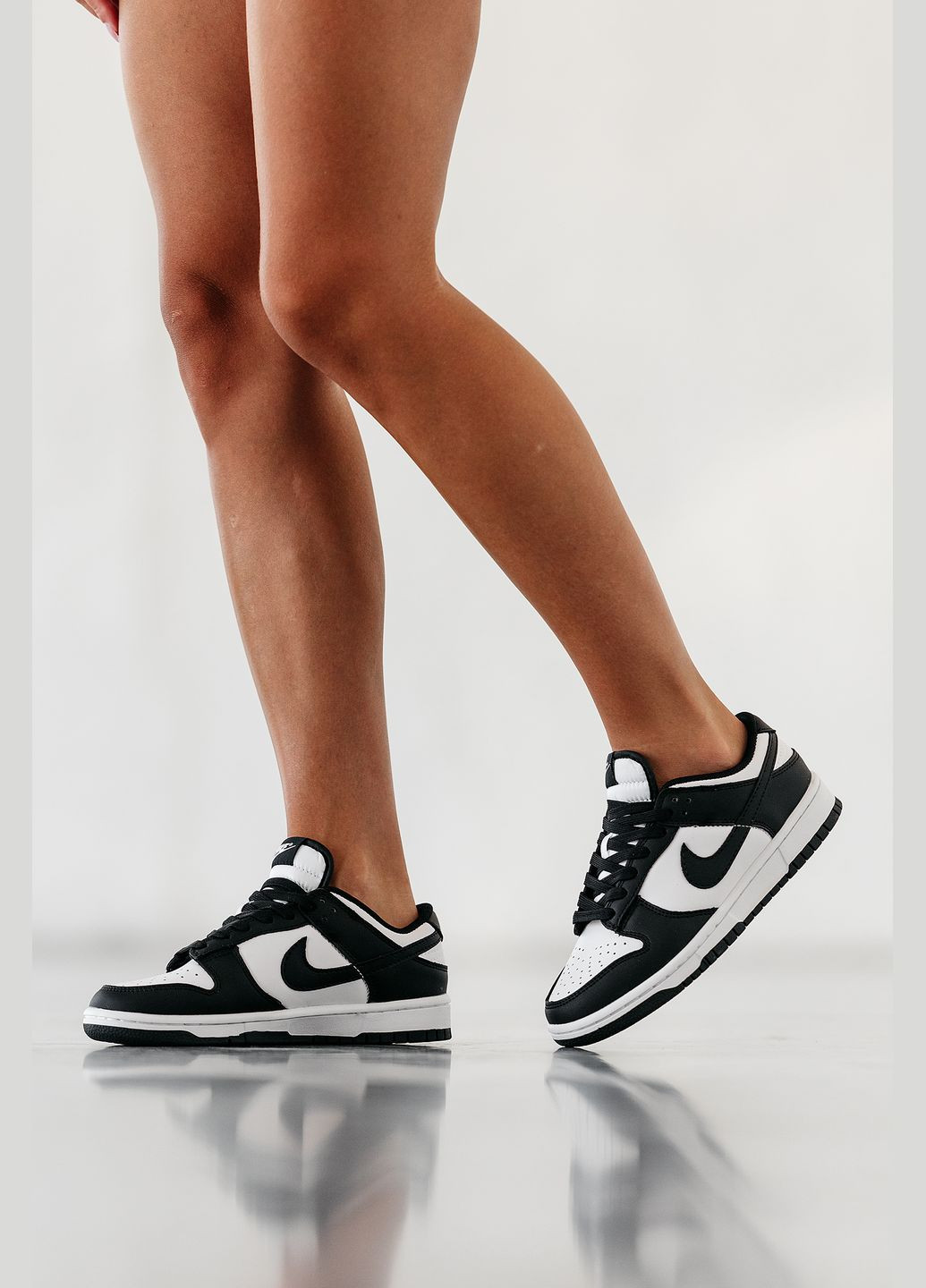 Кросівки жіночі і чоловічі Nike SB Dunk Low white black | Найк сб Данк низькі білі чорні No Brand чорно-білі демісезони (315683653)